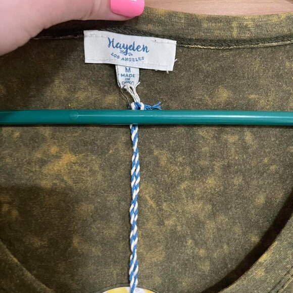 Green Lace Trim Top Boho - Hayden LA - Picture 3 of 4